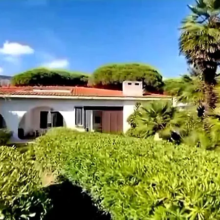 Villa Villa D Lady Fronte Mare Terracina