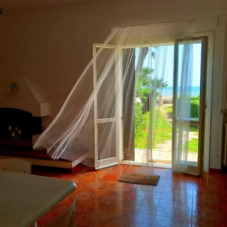 D Lady Fronte Mare Villa