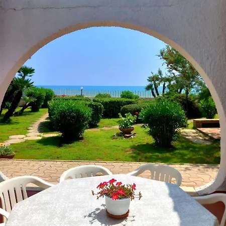 D Lady Fronte Mare Villa Terracina